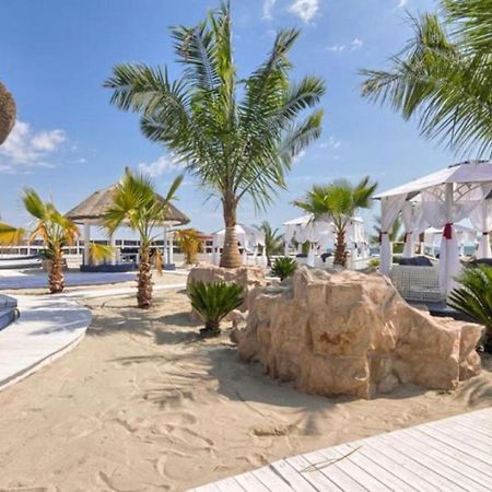 Velier Holiday Apartments Mamaia Εξωτερικό φωτογραφία