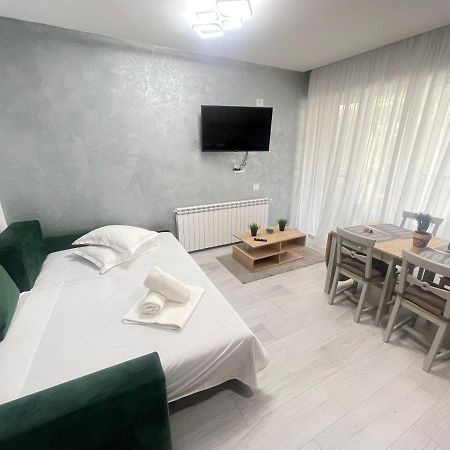 Velier Holiday Apartments Mamaia Εξωτερικό φωτογραφία